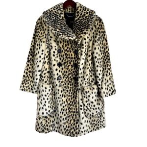 a.n.a A New Approach Double Breasted Cheetah Faux Fur Coat‎ 3/4 Sleeve Small